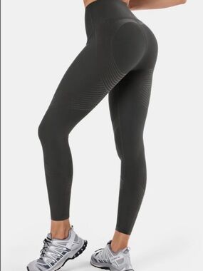 Fanka High-Waist Sculpting Seamless Leggings - Black